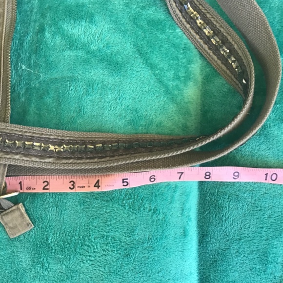 💚 3/$25 American Eagle Outfitters gray purse with silver beaded accents - Picture 14 of 14